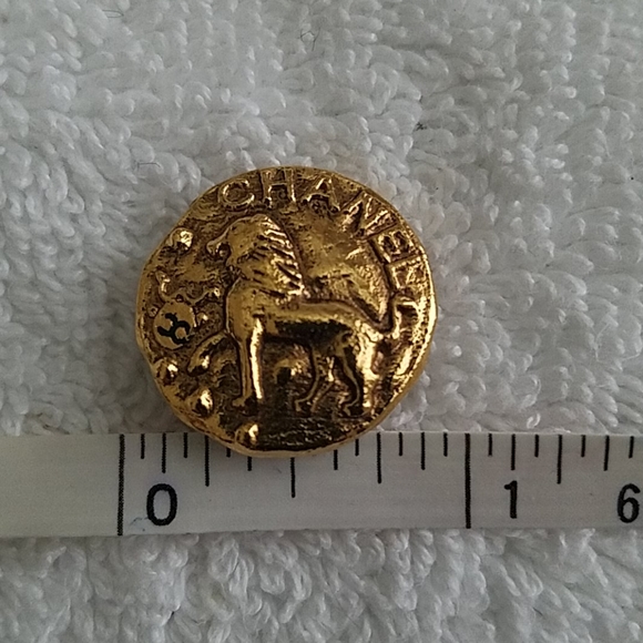 Chanel single earring - Picture 6 of 7